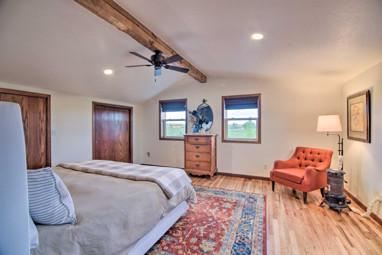 Lovely Barn Loft With Mountain Views On Horse Estate Fort Collins Exterior photo